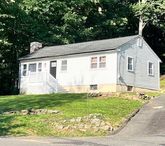 8 Rustic Rd, Ridgefield, CT 06877