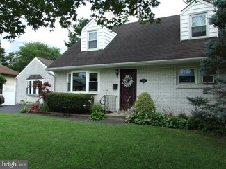525 W Woodland Ave, Langhorne, PA 19047