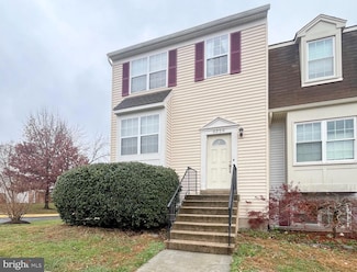 3350 Oakshade Ct, Fairfax, VA 22033