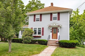 17 Davis Ave, Brockton, MA 02301