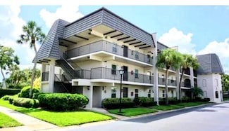 717 Cordova Green, Seminole, FL 33777