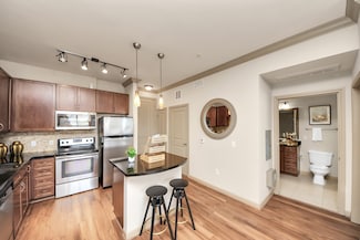 6363 San Felipe St Unit 240, Houston, TX 77057