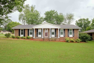 2138 Cloyd Blvd, Florence, AL 35630