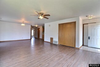 1742 Ohio St, Fremont, NE 68025