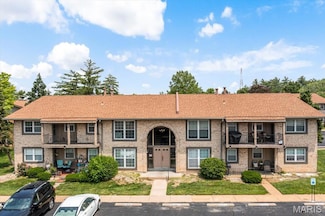 3159 Carefree Ln Unit B, Florissant, MO 63033