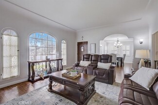 145 E 5th St, San Dimas, CA 91773