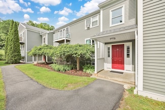 48 Evergreen Rd Unit 214, Leeds, MA 01053