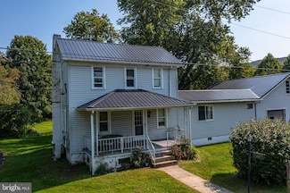 127 E Hannah Ln, Port Matilda, PA 16870