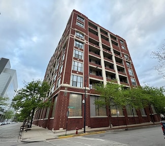 320 E 21st St Unit 709, Chicago, IL 60616
