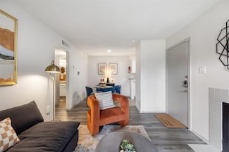 11715 S Glen Dr Unit 1113-2, Houston, TX 77099