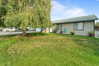 4774 Mount Adams View Dr, West Richland, WA 99353