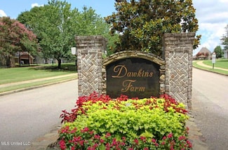 8055 Old Addison Dr, Olive Branch, MS 38654