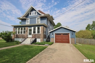 102 2nd St, Camp Grove, IL 61424