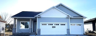 9922 Watermeadow Cir, Johnston, IA 50131