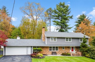 308 Ridgefield Rd, Endicott, NY 13760