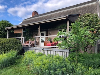 231 Chamberlain Hill Rd, Barre, MA 01005