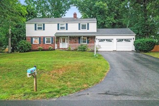 27 Lucille Ave, Salem, NH 03079