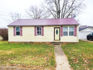 207 Superior St, Oakwood, OH 45873