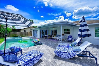 1618 Forest Lakes Blvd, Naples, FL 34105