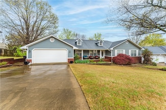 142 San Jose Dr, Springdale, AR 72764