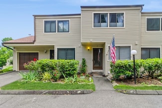 28 Idlewood Unit 28, Bethel, CT 06801