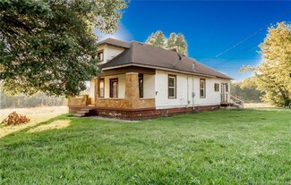 2233 Budd Rd, New Albany, IN 47150