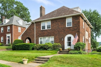 86 Park Place E, Midland, PA 15059