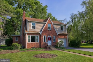 1936 Karyl Ln, York, PA 17404
