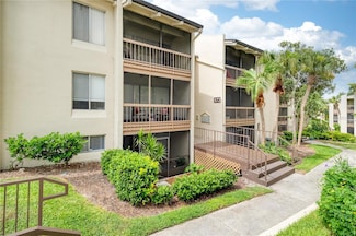 572 Orange Dr Unit 57, Altamonte Springs, FL 32701