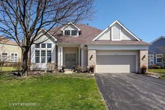 2376 Masters Ln Unit 2, Riverwoods, IL 60015