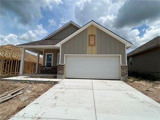 2218 Suzy Ct, Bryan, TX 77807