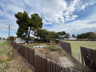 2776 Center St, Stevinson, CA 95374