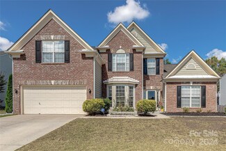 2422 Beacon Forest Dr, Charlotte, NC 28270