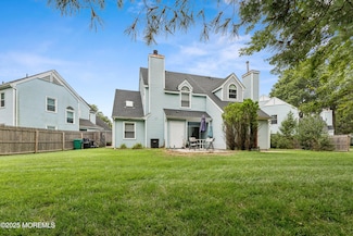 10 Whittier Ct, Freehold, NJ 07728