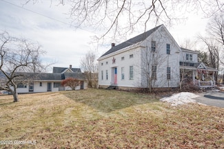 1053 Wicker St, Ticonderoga, NY 12883