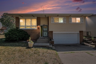 1529 Hovey St, Gary, IN 46406