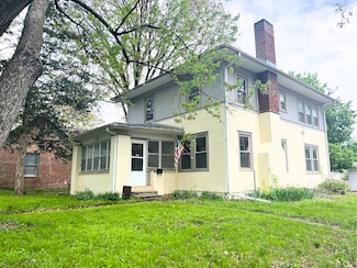 309 N Walnut St, Glenwood, IA 51534