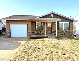 1413 W Main St, Festus, MO 63028