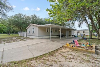 116 Winchester Ave, Interlachen, FL 32148
