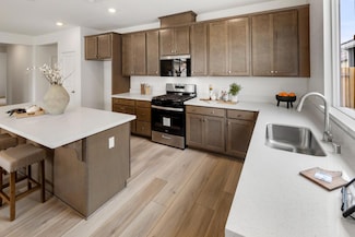 2142 Hunter Creek Dr, Lincoln, CA 95648