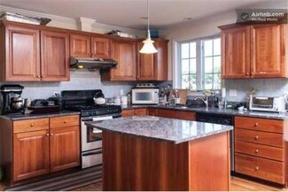 5 Overlook Rd, Waltham, MA 02451