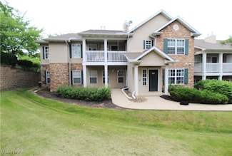 14800 Lenox Dr Unit 200, Strongsville, OH 44136