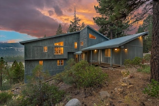 12821 Sierra Dr E, Truckee, CA 96161