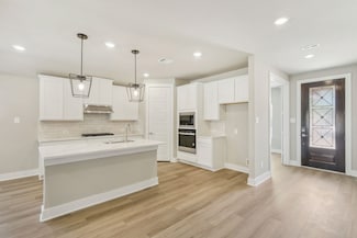 116 Bay Bridge Ct, Montgomery, TX 77316