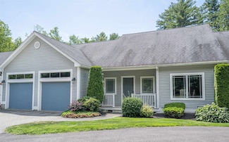 12 Mountain Village Rd, Windham, NH 03087