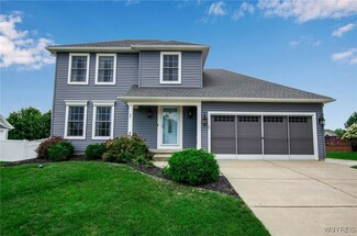 21 Sunset Creek Dr, West Seneca, NY 14224