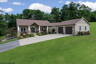 635 Dug Hill Rd, Morgantown, WV 26508