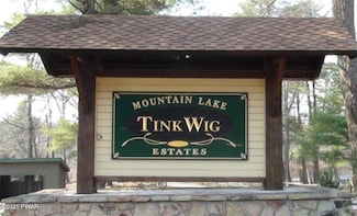 193 Rim Rock Cir, Hawley, PA 18428