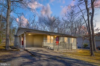 1216 Lakeview Pkwy, Locust Grove, VA 22508