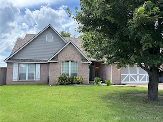8040 E Silverado Rd, Claremore, OK 74019